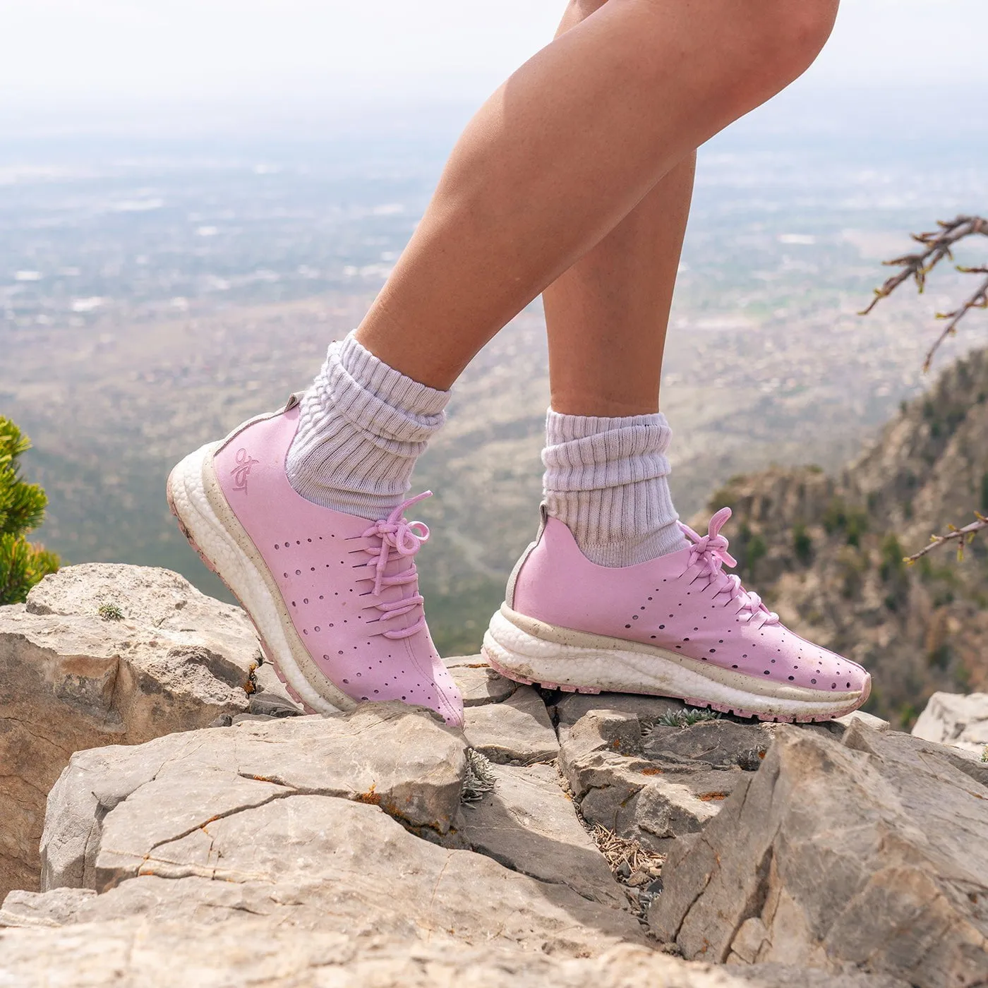 ALSTEAD in LAVENDER Sneakers