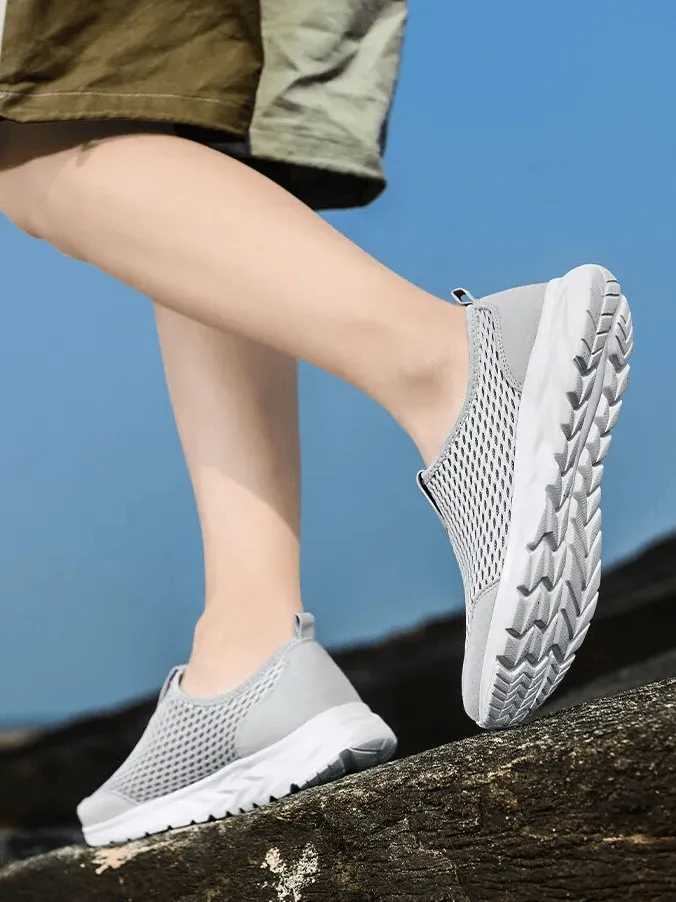 Casual Solid Color Light Mesh Shoes / Fashion Breathable Sneakers - SF1576