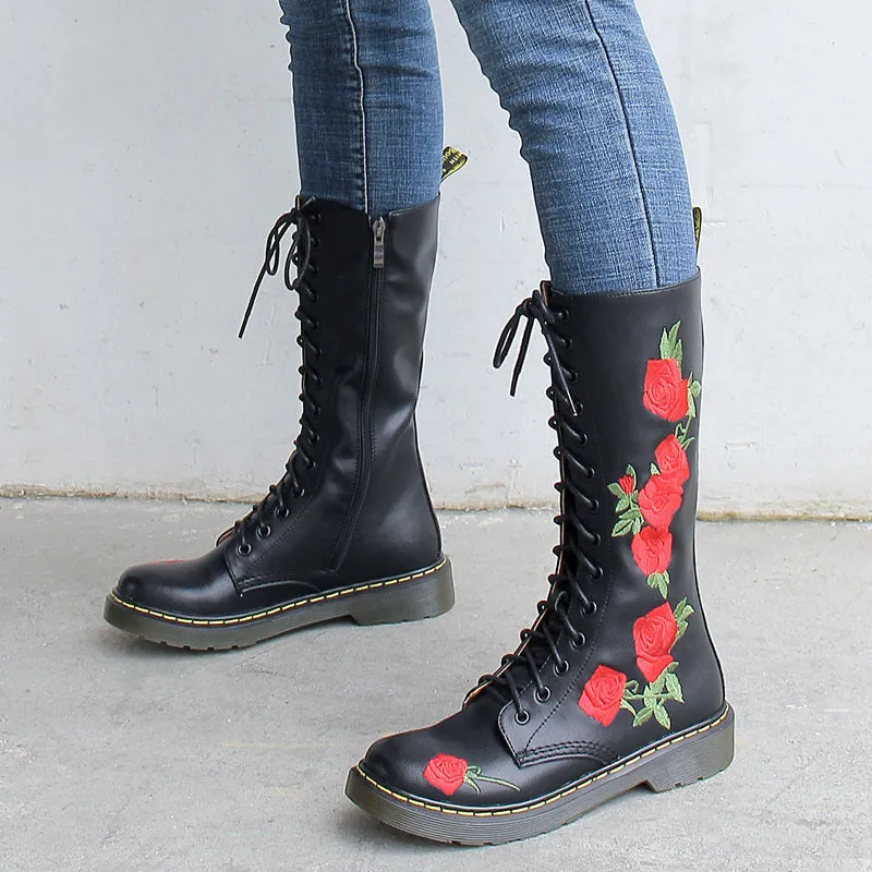 elveswallet Lace-up embroidered mid-calf boots