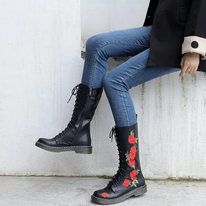 elveswallet Lace-up embroidered mid-calf boots